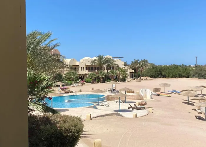 Premium 1-bedroom With Lagoon Views In West Golf, El Gouna